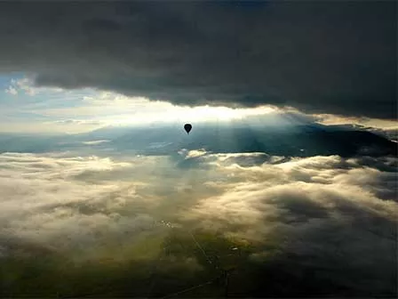L'immensité du plateau de Cerdagne en montgolfière