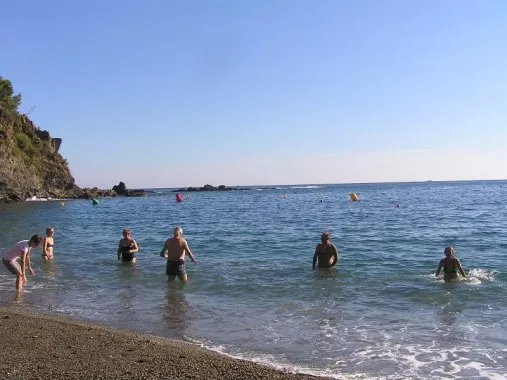 Baignade itinérante de criques en criques