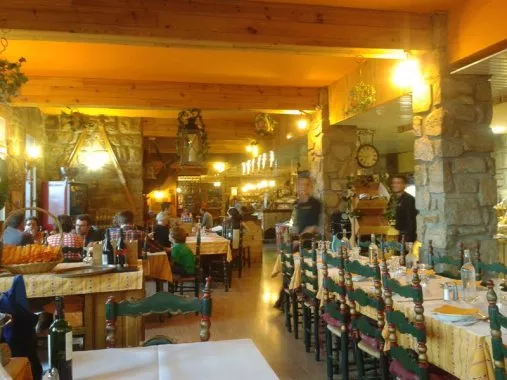 Convivialité et excellente cuisine à l'Hôtel-Refuge en Pyrénées Orientales